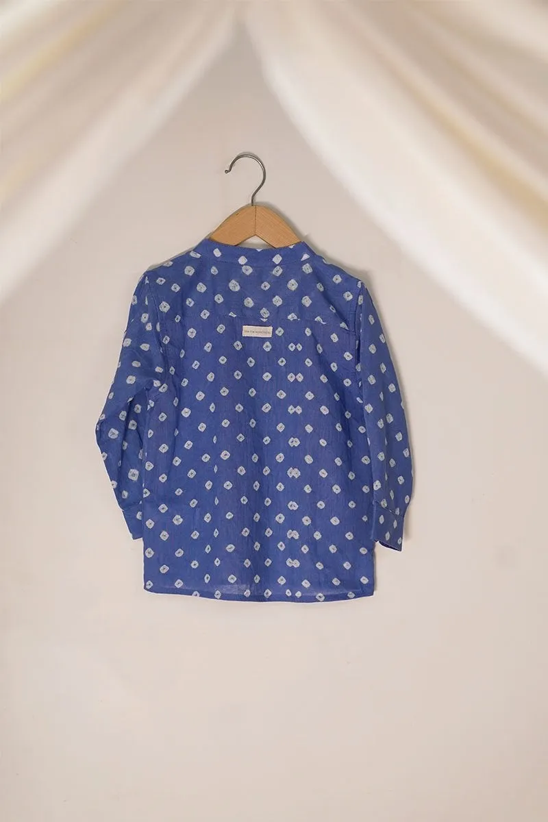 Barefoot Boy' Unisex Relaxed Fit Chinese Collar Bandhani Shirt In Blue