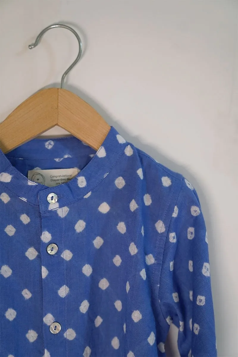 Barefoot Boy' Unisex Relaxed Fit Chinese Collar Bandhani Shirt In Blue