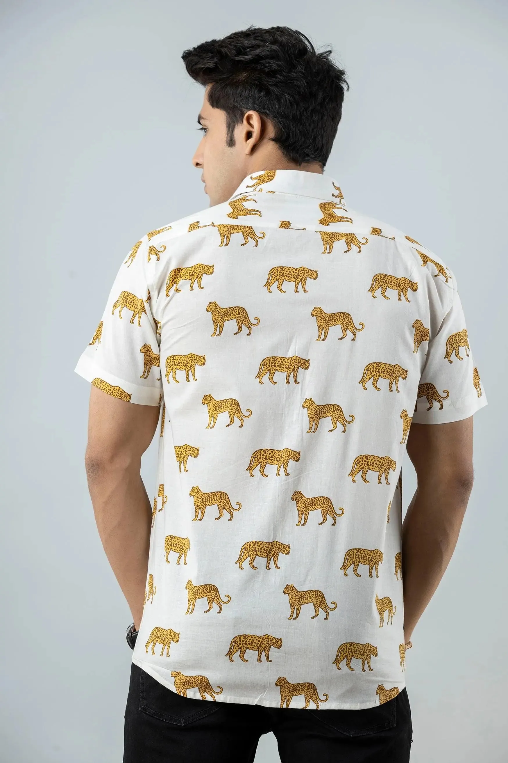 Firangi Yarn Block Printed Cotton White Leopard Printed Shirt For Men