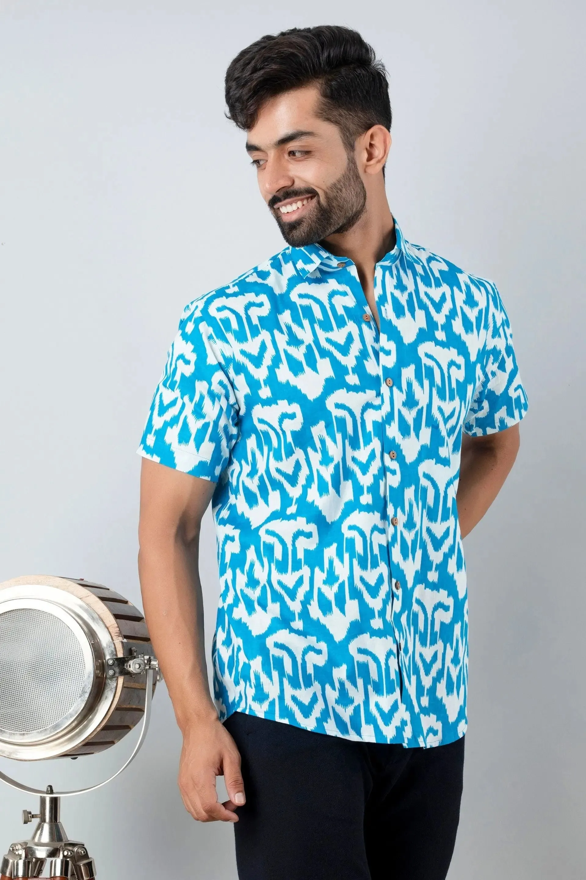 Firangi Yarn Cotton Blue Block Abstract Printed Shirt For Men