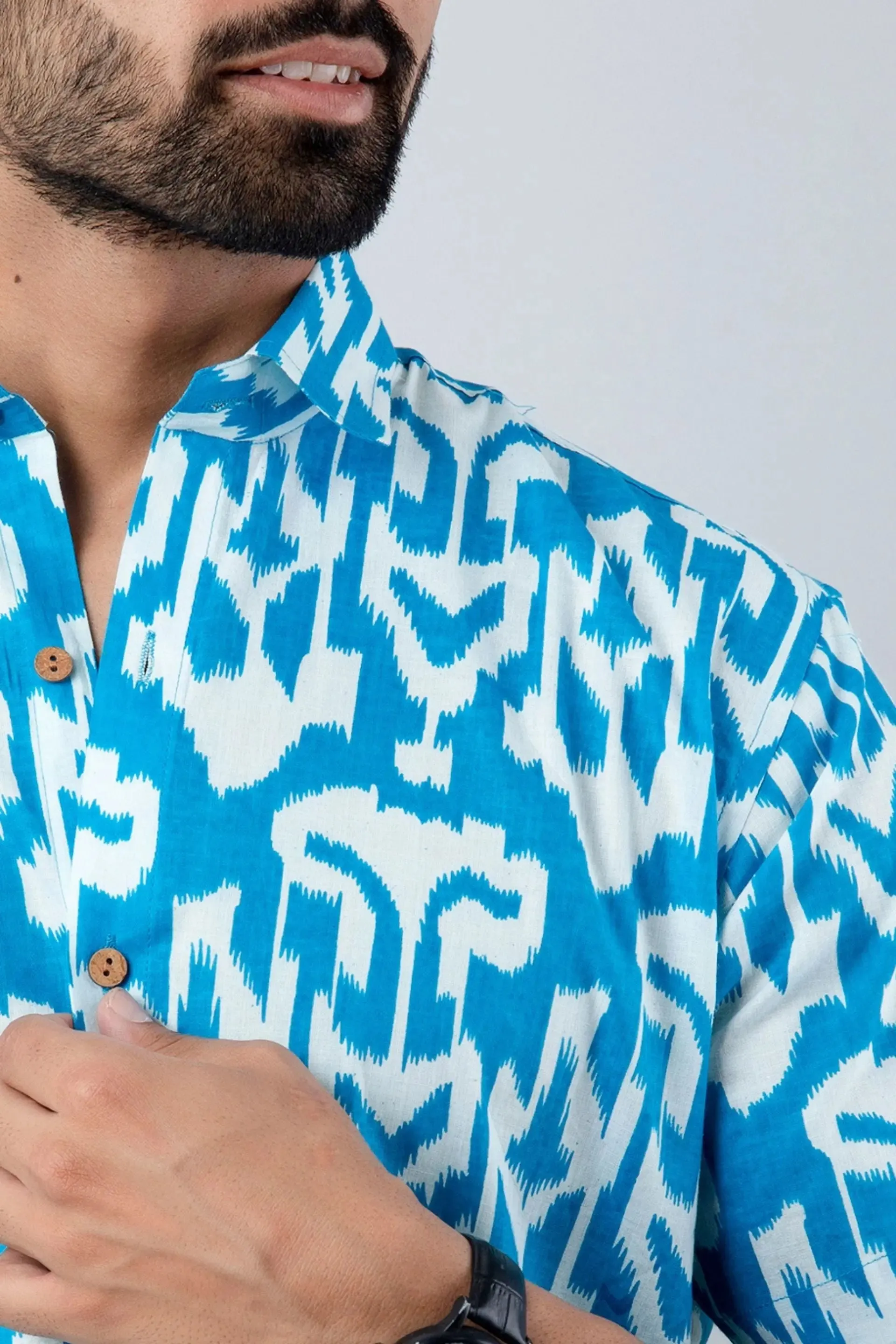 Firangi Yarn Cotton Blue Block Abstract Printed Shirt For Men